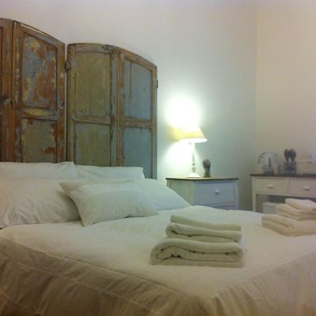 Out Of Time Bed & Breakfast Rome Room photo